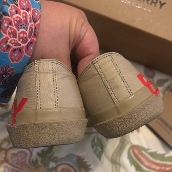 Authentic Burberry Dark HoneyLow Top Larkhall Sneaker with Red Lettering,37(7) - Picture 3 of 13